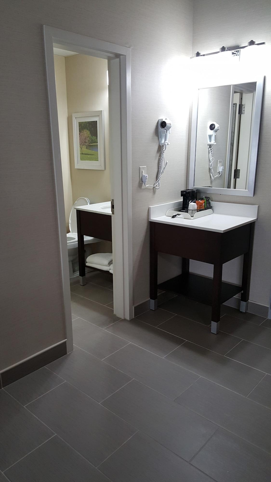 Hotel Quality & Near University