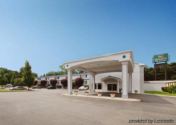 Quality & Near Hotel Danbury